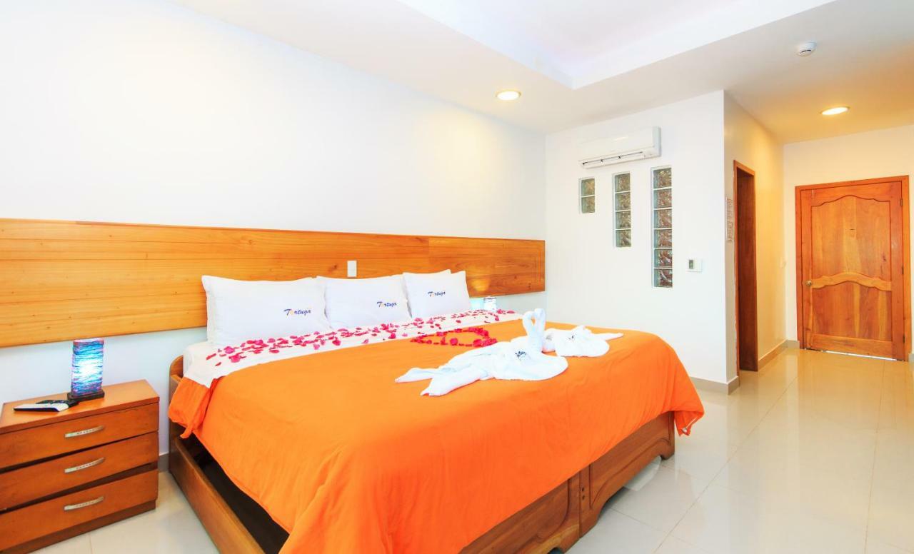 Galapagos Tortuga Bay Hotel Puerto Ayora  Esterno foto