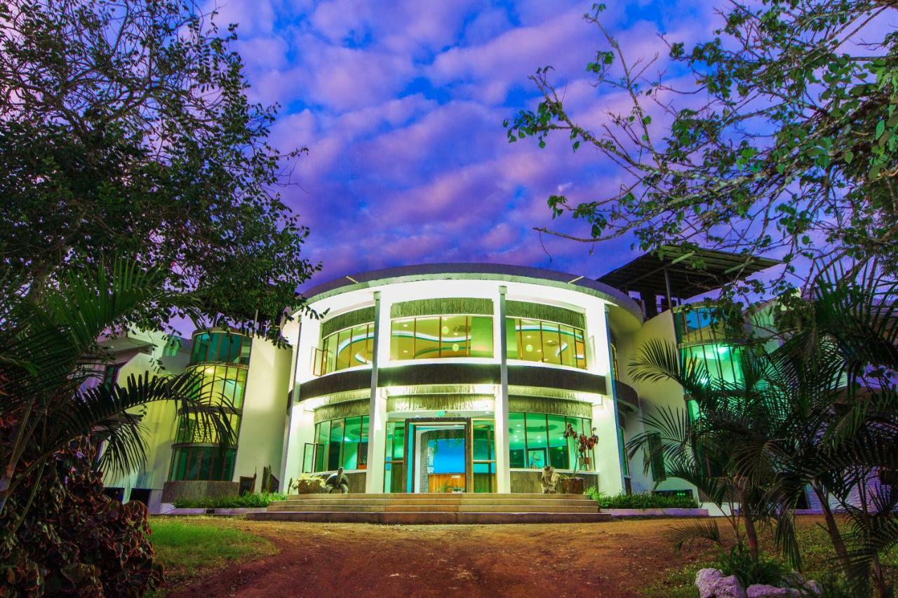 Galapagos Tortuga Bay Hotel Puerto Ayora  Esterno foto